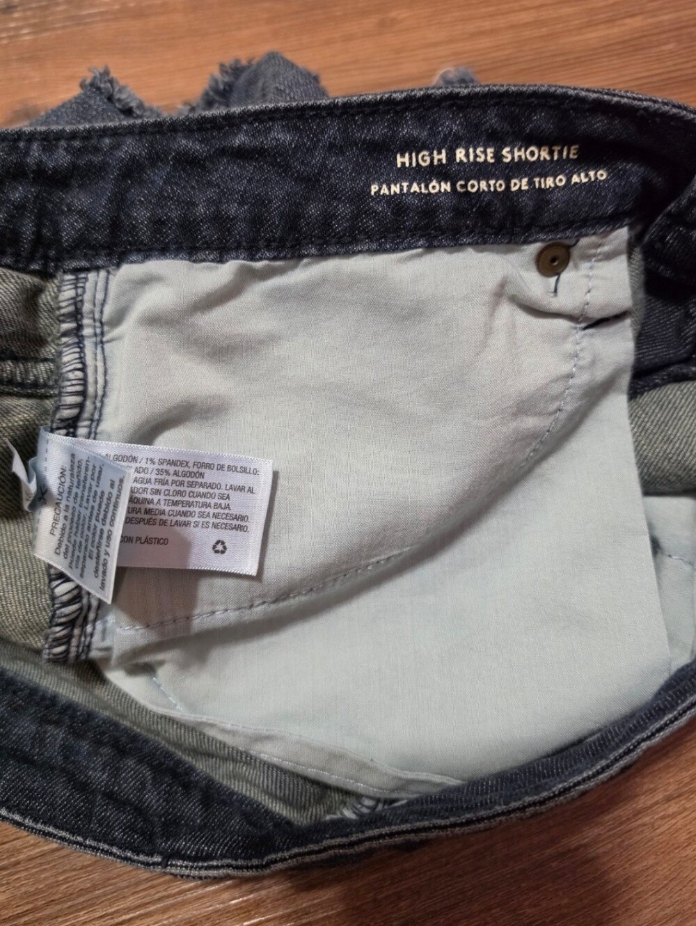 Universal Thread High Rise Shortie - Picture 4 of 4